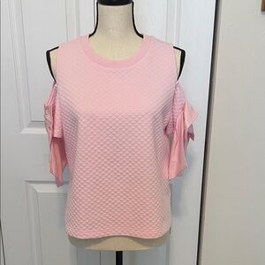 NWOT JODIFL PINK QUILTED BOW SLEEVE BLOUSE. SIZE MEDIUM.